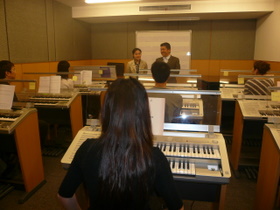 “華南地區上海二班班雅馬哈雙排鍵電子琴教師俱樂部（YETC）冊教材培訓”圓滿結課 