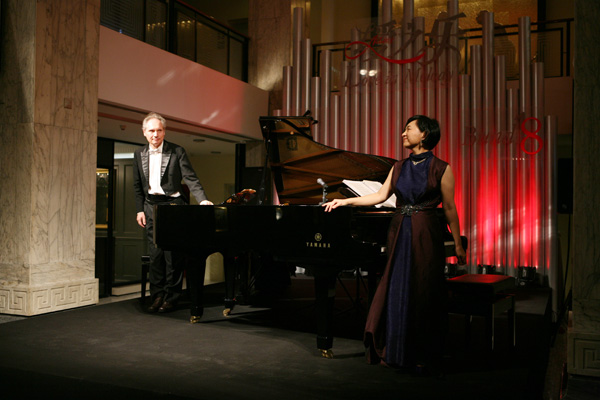 外灘18號“璦之樂”雙鋼琴新年音樂會報道 