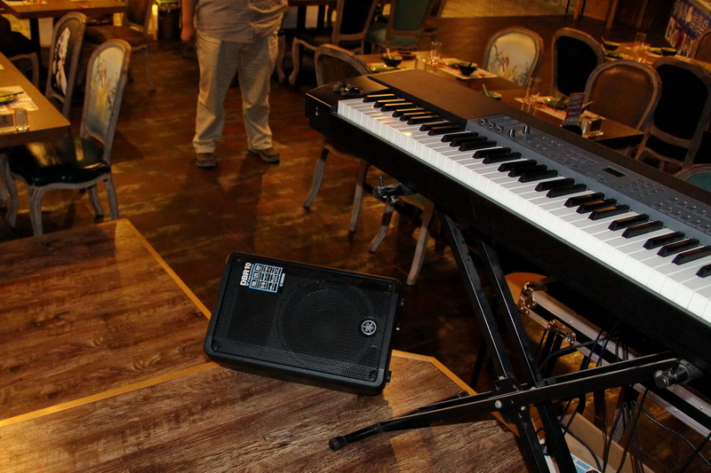 特壕私音樂餐吧——TF 調音臺助力音樂餐吧