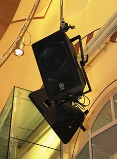 荷蘭愛樂樂團音樂廳——雅馬哈 DXR 系列有源音箱與樂團音樂廳