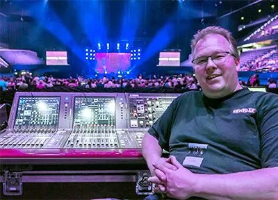 Gijs與雅馬哈RIVAGE PM10同臺(tái)獻(xiàn)藝