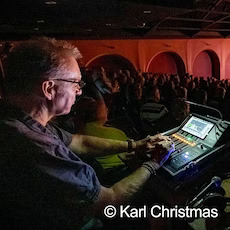 案例丨雅馬哈 DM3 數字調音臺助力弗朗西斯-羅西Tunes & Chat英國巡演