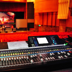 嚴(yán)爵、丁當(dāng)上海歌友會(huì)——LS9-32數(shù)字臺(tái)與中小型演出