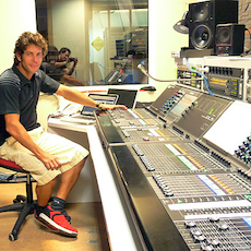 西班牙“El Hormiguero（螞蟻窩）”電視節(jié)目——CL5調(diào)音臺(tái)在廣電領(lǐng)域的安裝運(yùn)用